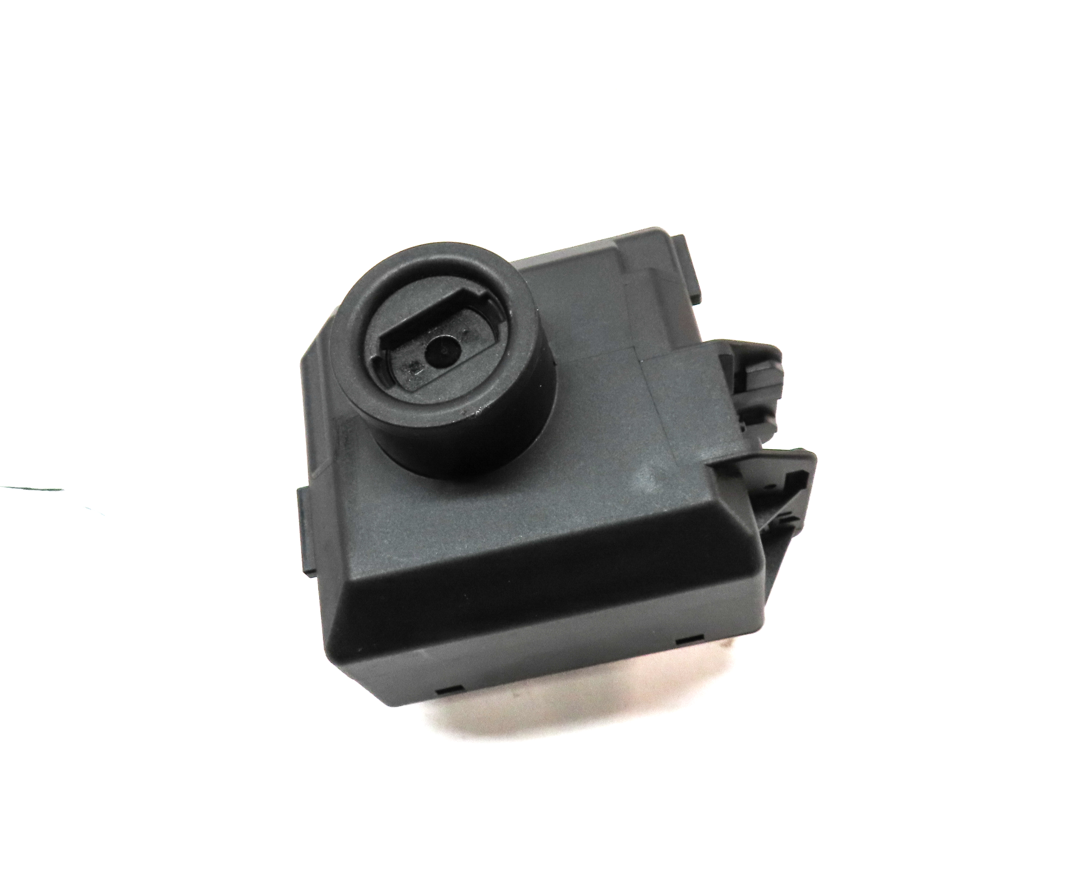 2016-2017 MERCEDES B250 CLA GLA (C117 W242 X156) IGNITION SWITCH MODULE — exact item pictured